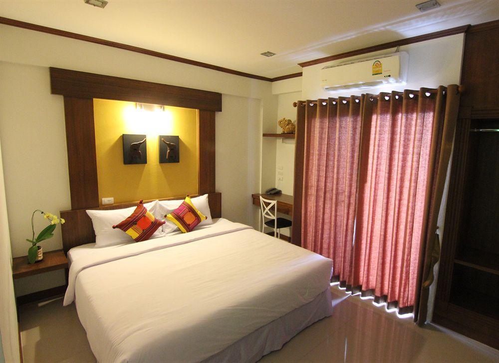 Cozytel Chiangmai Otel Chiang Mai Dış mekan fotoğraf