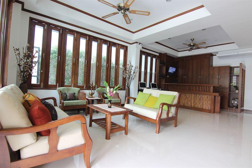 Cozytel Chiangmai Otel Chiang Mai Dış mekan fotoğraf
