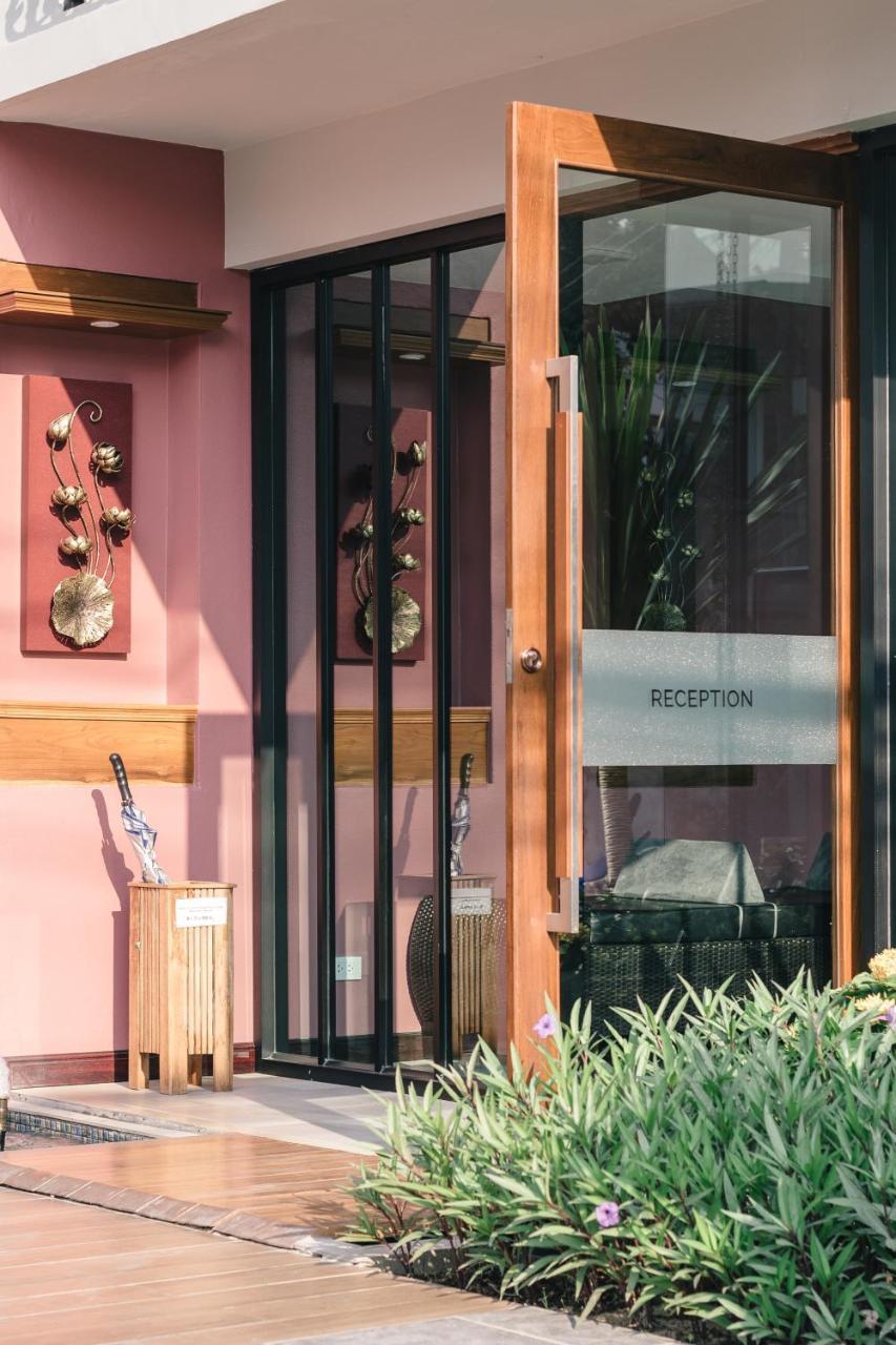 Cozytel Chiangmai Otel Chiang Mai Dış mekan fotoğraf